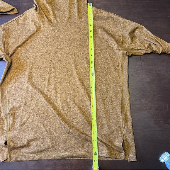 Athleta women’s Uptemo II lightweight hoodie. Size medium. - Picture 3 of 8